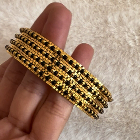Nalapusalu Black Beads Bangles in Gold Plated
